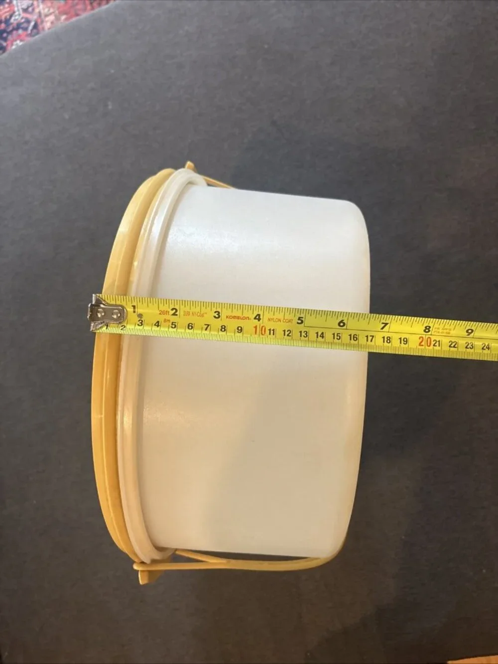 Vintage Tupperware Round Cake Taker Holder Carrier with Handle Yellow 1256-2